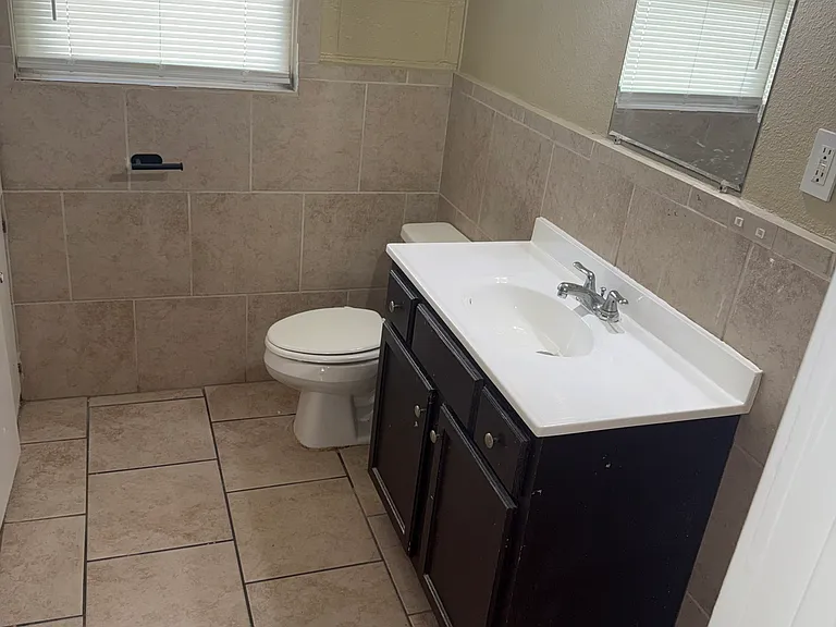 2801 Del Papa St #12 — Photo 5