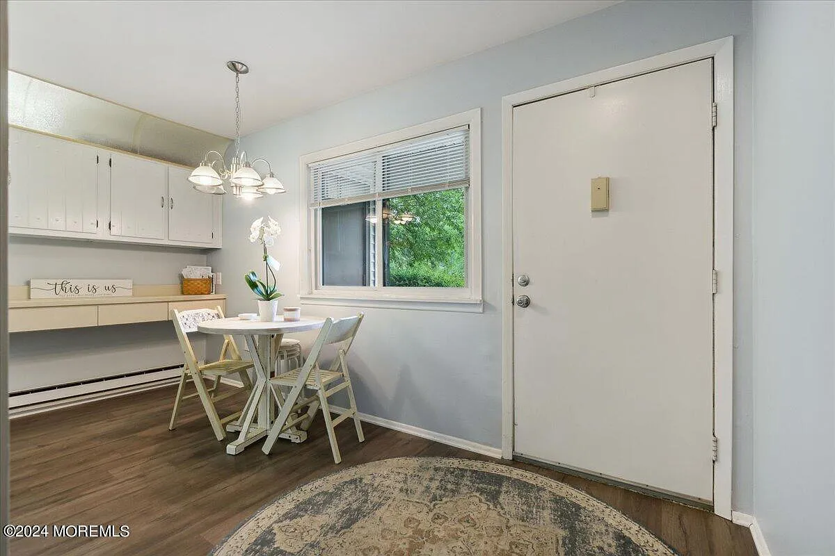 2 bed, 1158 sqft, $2,500 — Photo 3