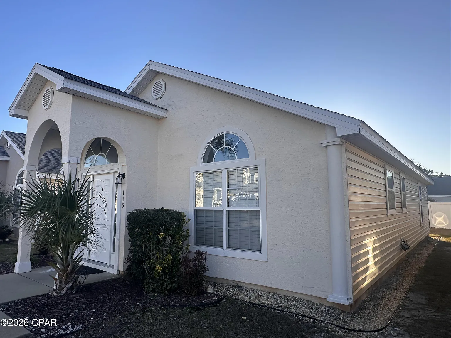 3 bed, 1225 sqft, $2,000 — Photo 3
