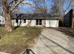 1117 Lanore Dr, Urbana, IL