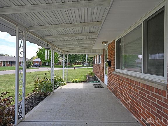 3rd image of 202 E Boitnott Dr