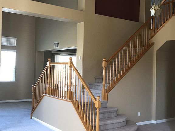 4th image of 921 Orchid Dr