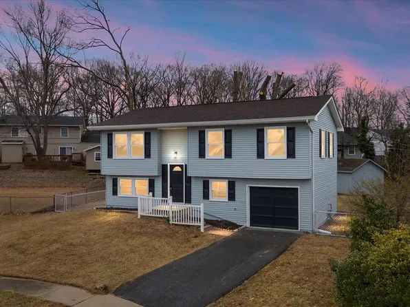 902 Winterhaven Cir, Gambrills, MD 21054