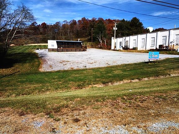 4th image of 2080 W Lee Hwy