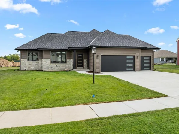 1564 Fairwinds BOULEVARD #Lt17, Mukwonago, WI 53149