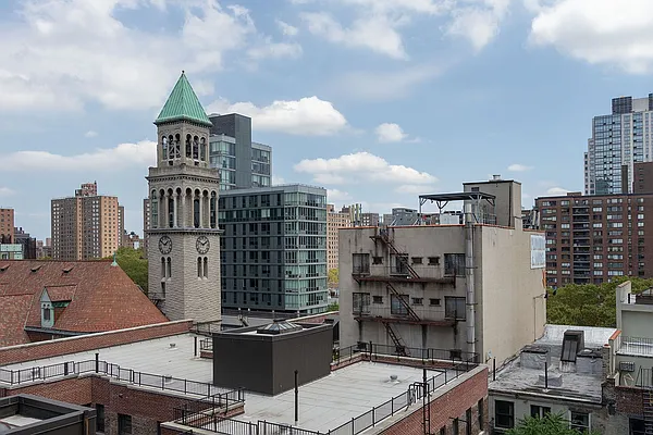 Sold by Rachel Realty | media 21