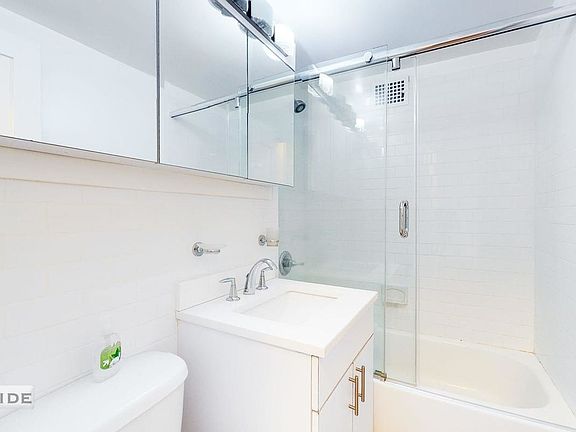 5th image of 145 E 16th St #7U
