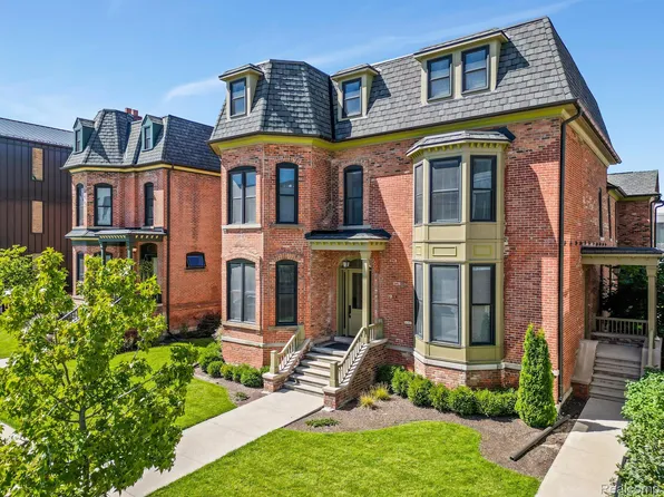 295 Alfred St Unit B, Detroit, MI 48201