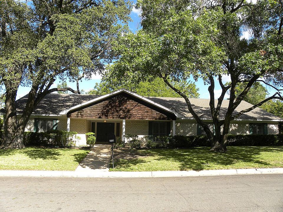 1st image of 5413 Edinburgh Dr