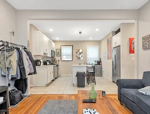 228 Calumet St #1A Photo 1