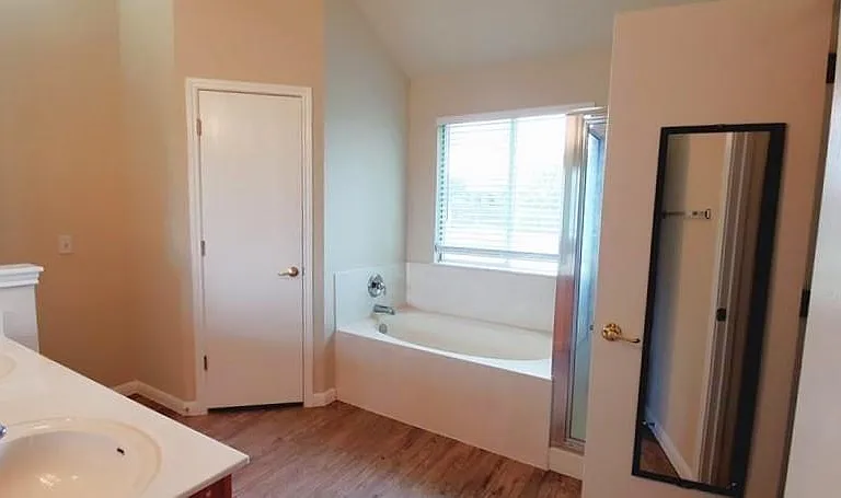 108 Pond Way — Photo 16
