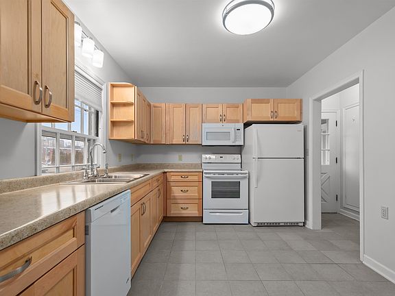 5th image of 1 Brokaw Pl