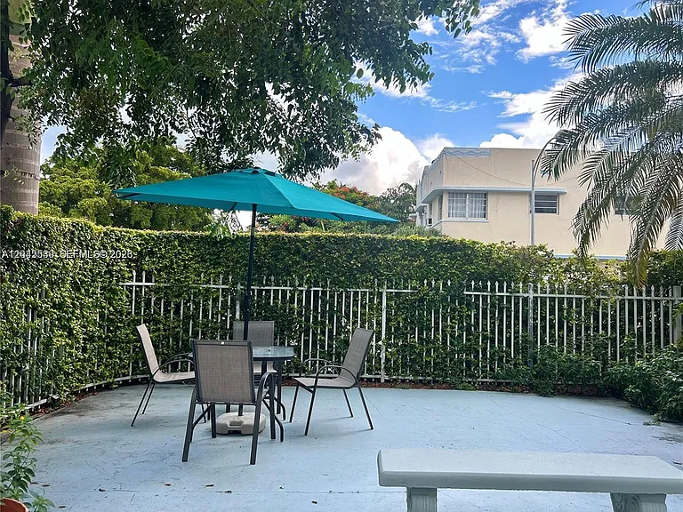 900 Jefferson Ave #9 — Photo 19