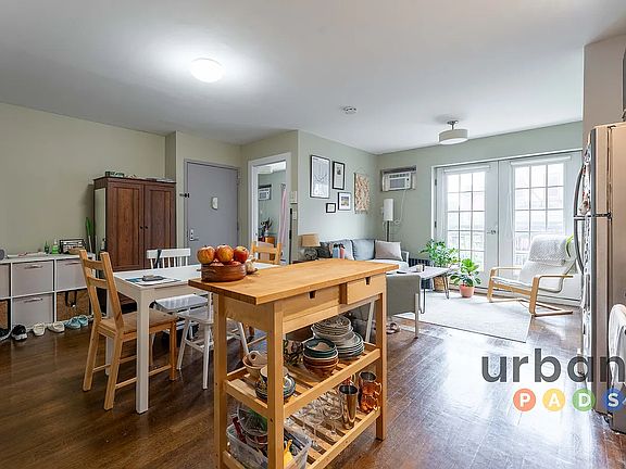 2nd image of 1400 Bedford Ave APT 2A