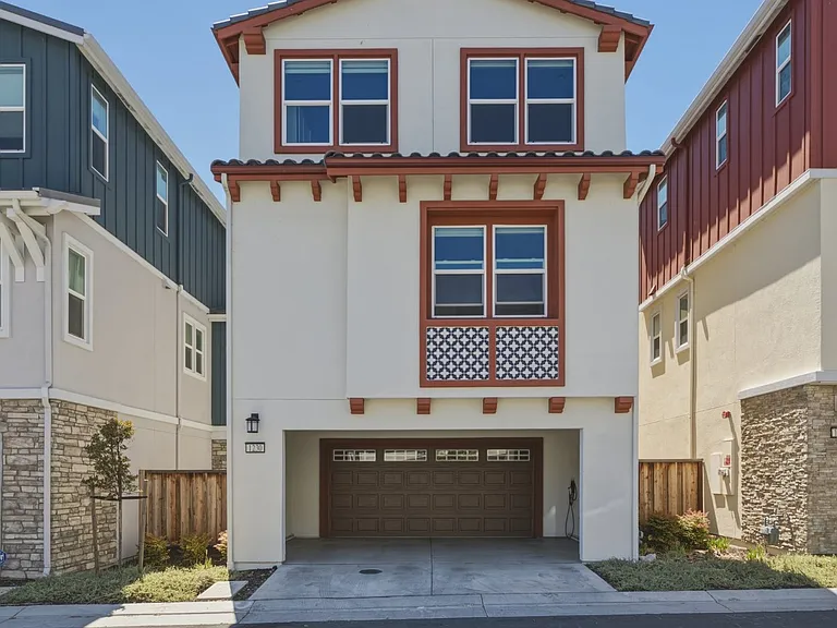 1230 Mateo Miller Cir — Photo 3