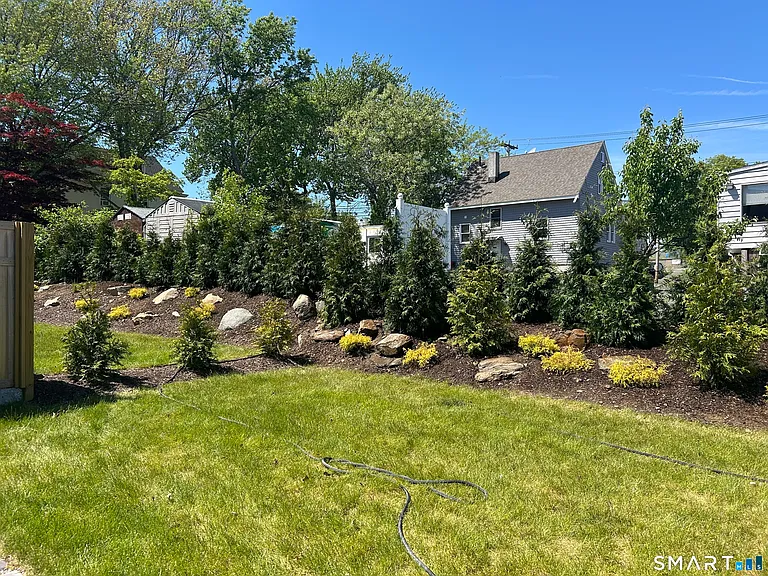 62 Soundview Ave — Photo 18
