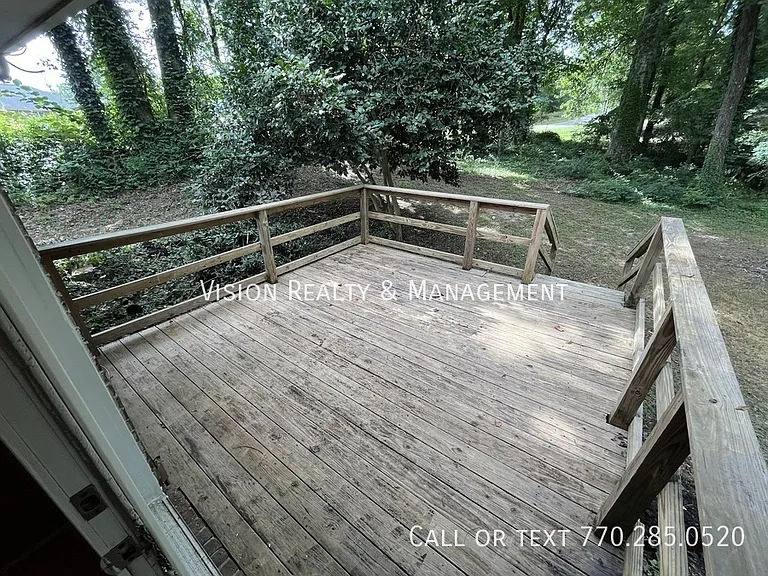 55 S Greenwood Dr — Photo 50