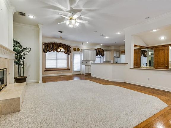 5th image of 6721 Sandtrap Ct