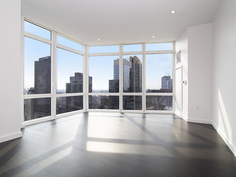 42 W 33rd St PENTHOUSE 2C, New York, NY 10001 | Zillow