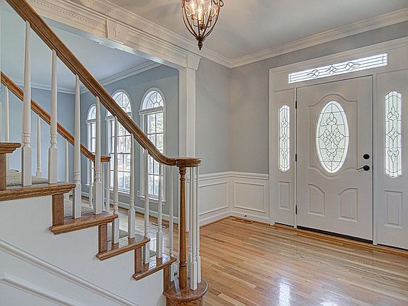 Foyer.