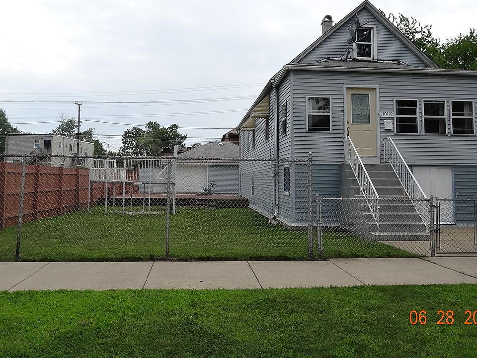 1st image of 10719 S Hoxie Ave #1