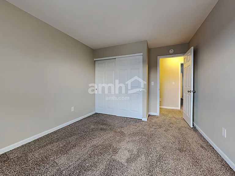 5454 Windsor Ct — Photo 22
