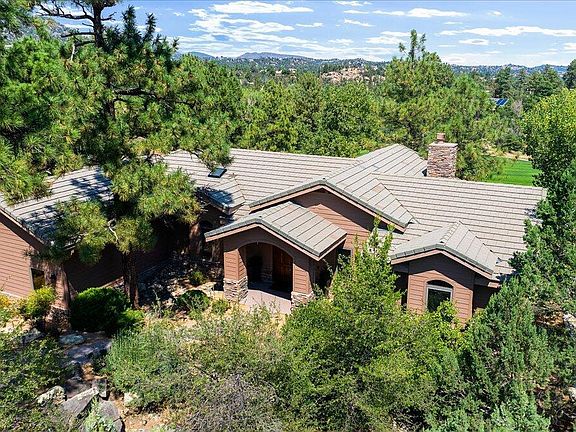 2nd image of 745 CROSSCREEK Drive