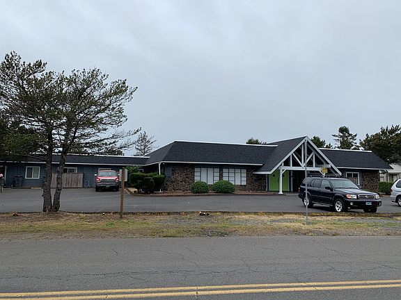 2nd image of 822 Necanicum Dr #107