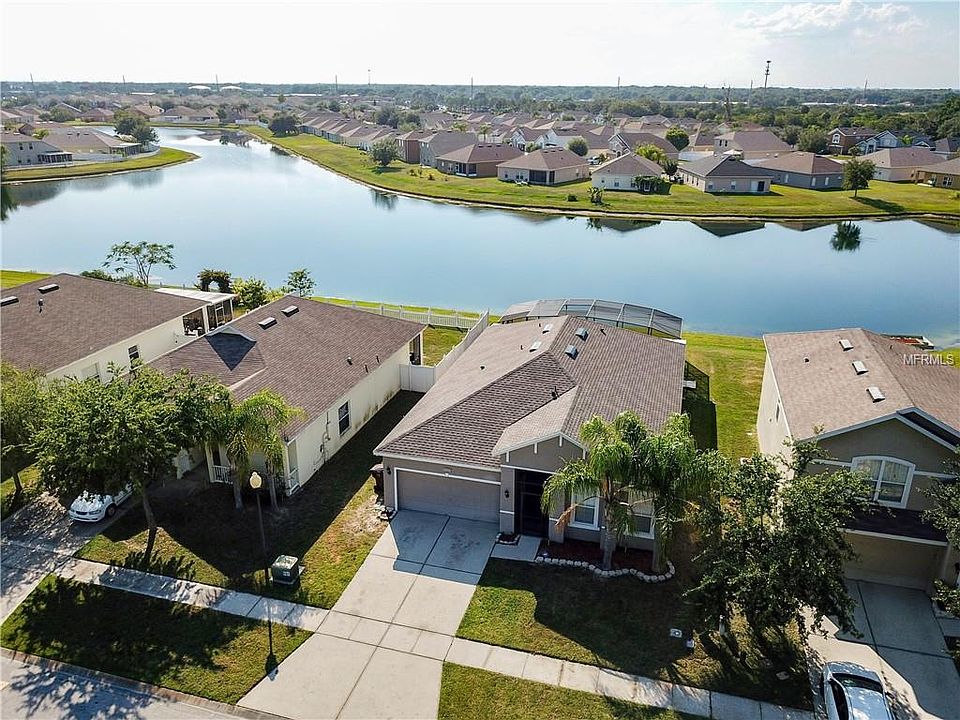 1st image of 966 Hacienda Cir