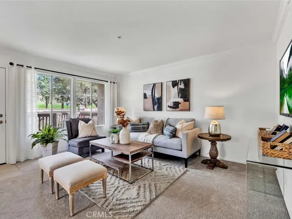 215 S Cross Creek Rd Unit P, Orange, CA 92869