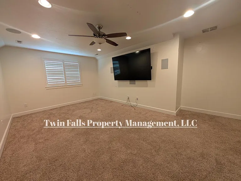 768 Sun Peak Way — Photo 46
