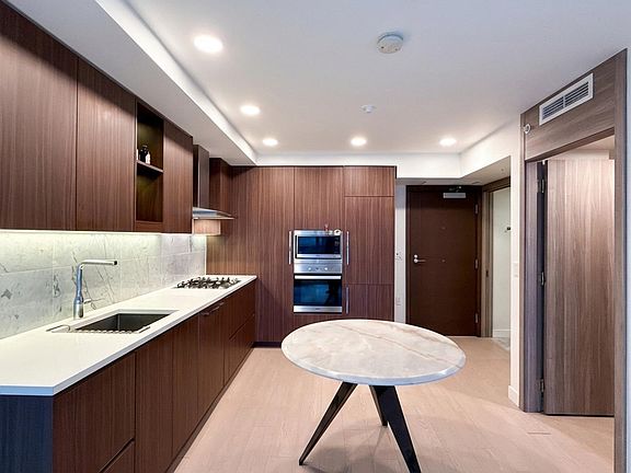 4th image of 455 SW Marine Dr #606