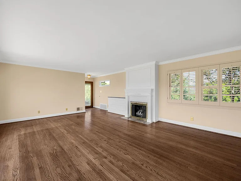 1071 E Avocado Crest Rd — Photo 18