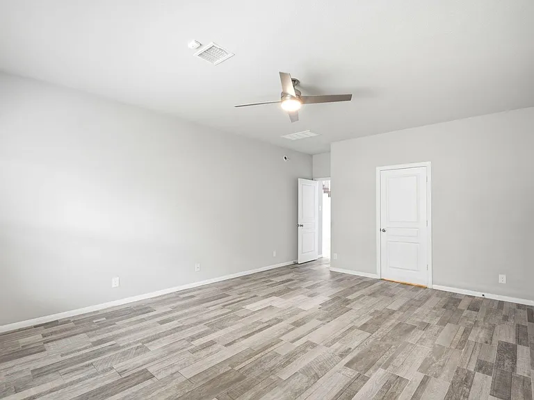 16203 Centennial Light Dr — Photo 15