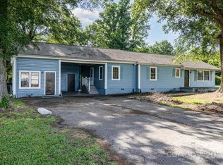 875 Marys Grove Rd, Cherryville, NC 28021