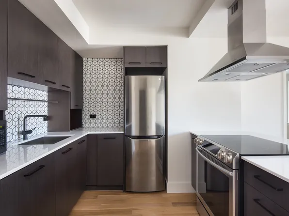 101 E 10th St, New York, NY