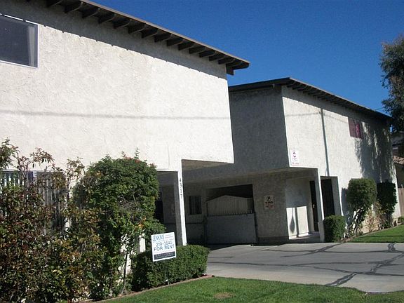 2nd image of 4311 W Rosecrans Ave #11-D