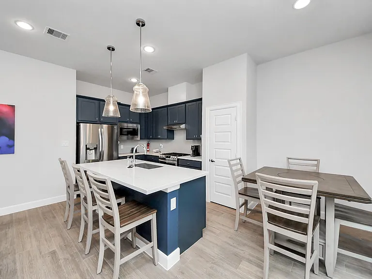 651 Press St — Photo 27