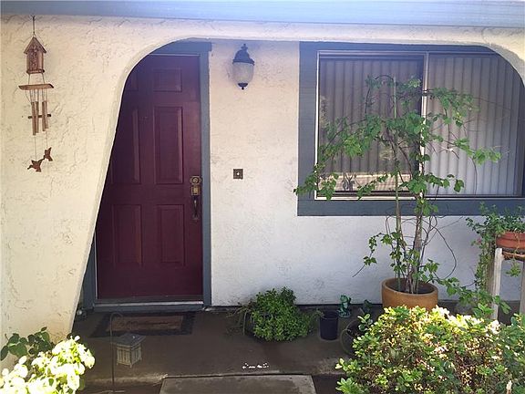 3rd image of 224 N Ashley Ave