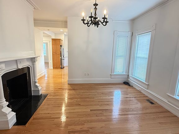 4th image of 174 Boston St #1