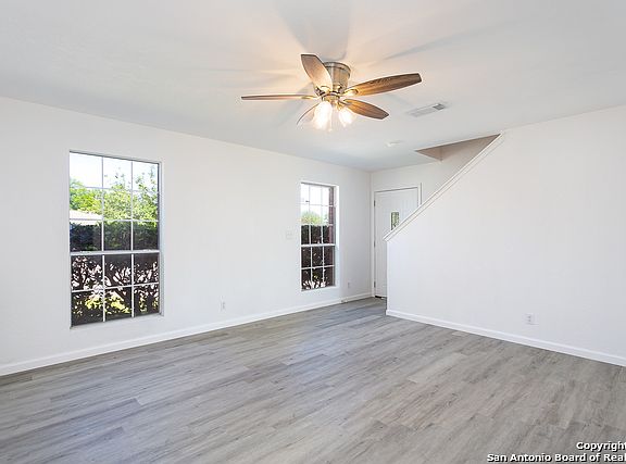 3rd image of 5914 Monica Pl