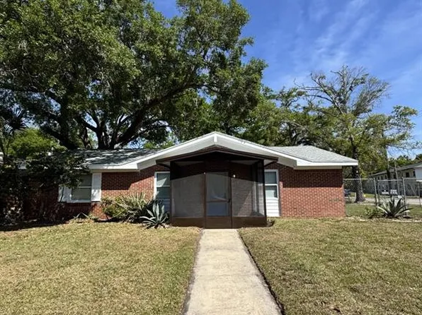 818 E AIRPORT BOULEVARD, SANFORD, FL 32773