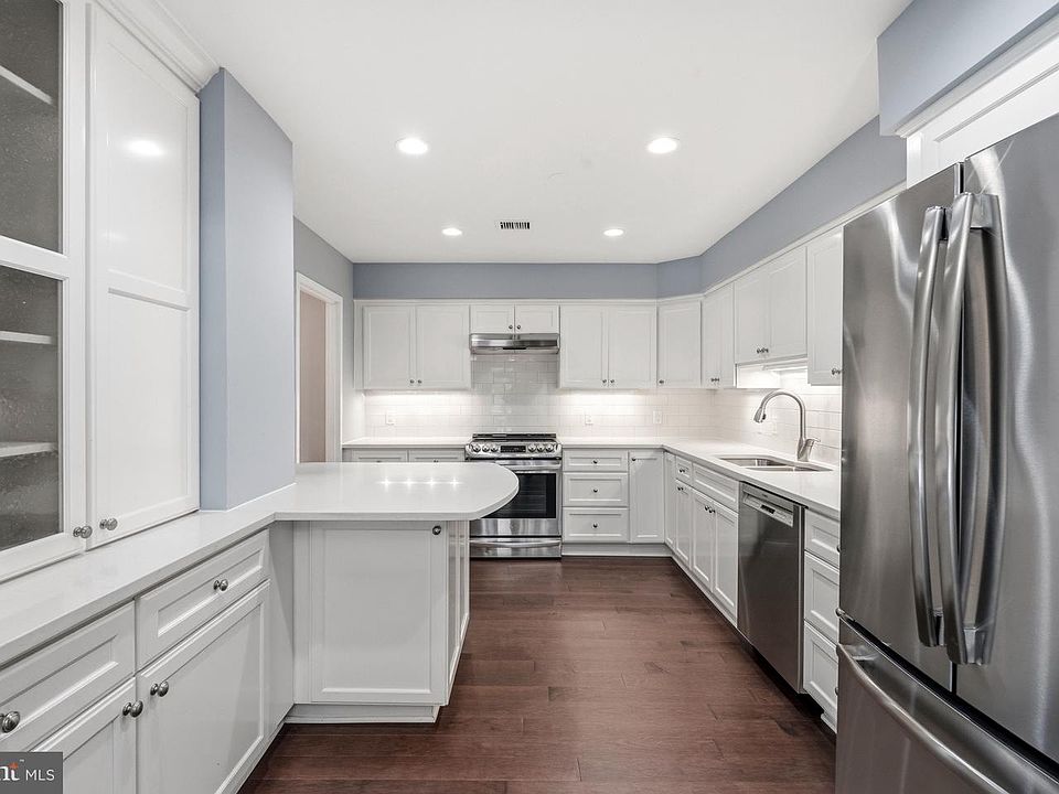 1st image of 8101 Connecticut Ave APT C505