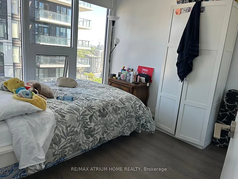 181 Dundas St E #2812 — Photo 7