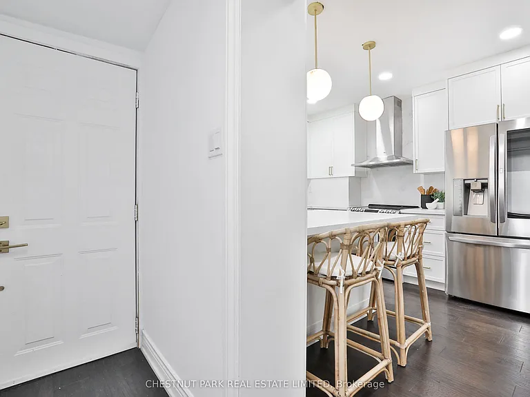 1341 Dupont St — Photo 13