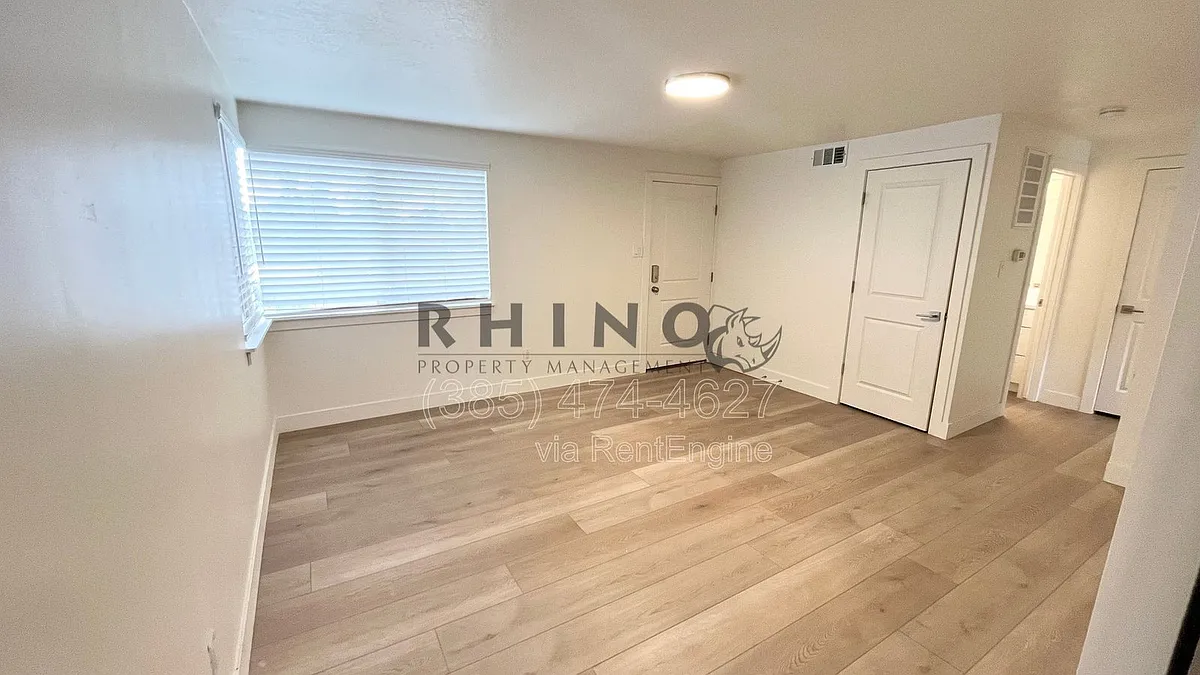 Building Photo - 660 S 800 E #7