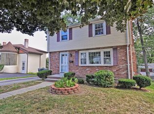 55 Taylor Ave, Dedham, MA 02026