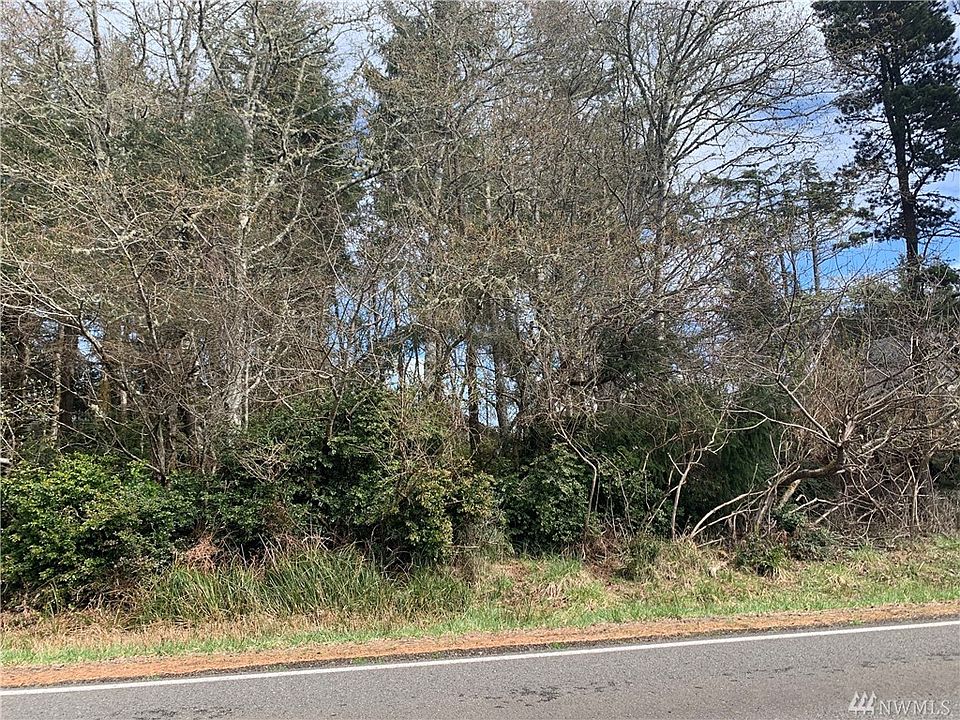 1st image of 576 Duck Lake Dr SE
