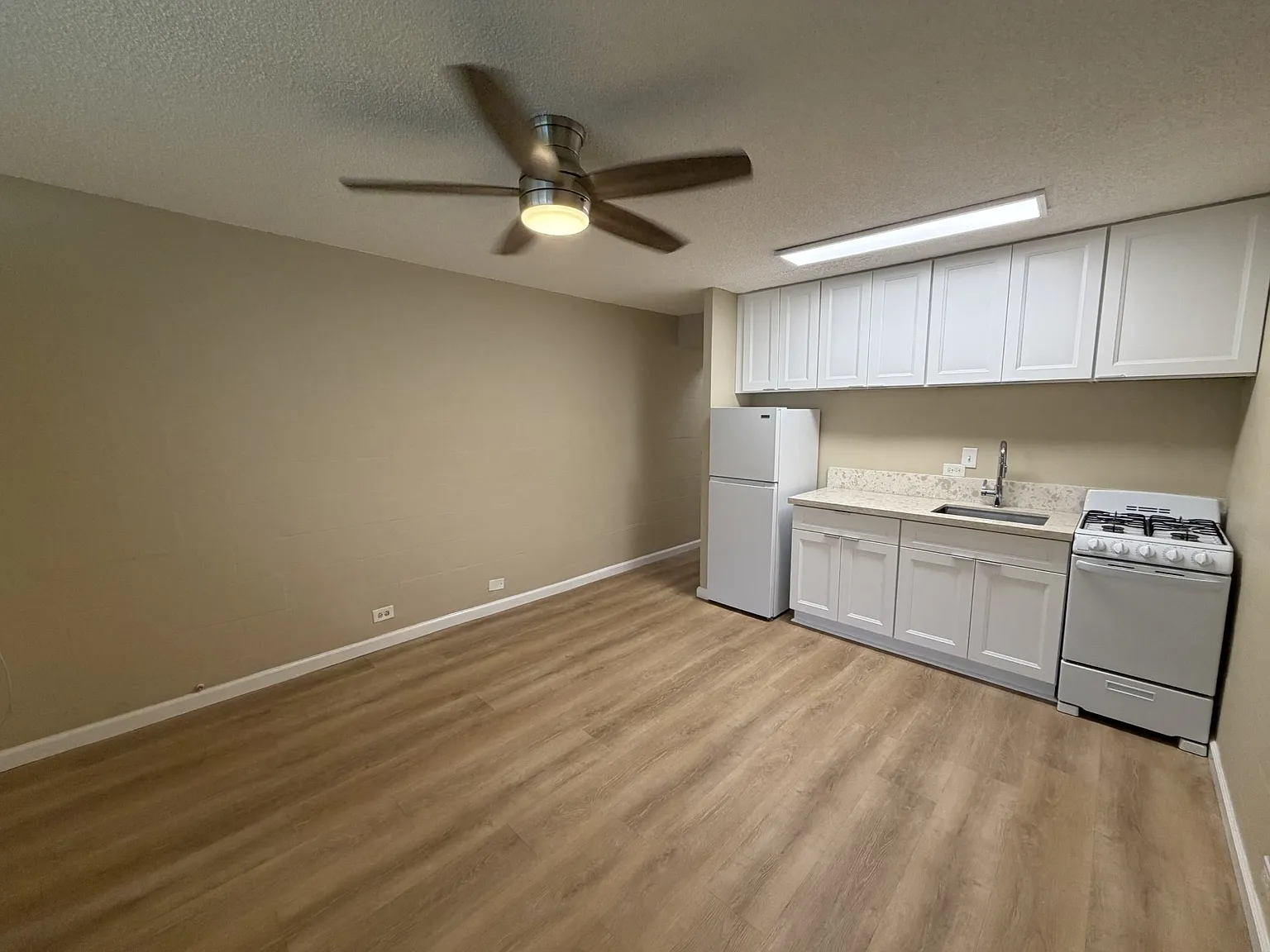 1 bed, 448 sqft, $1,850 — Photo 2