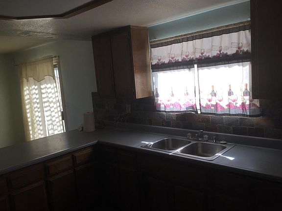 4th image of 10200 Midway Ave